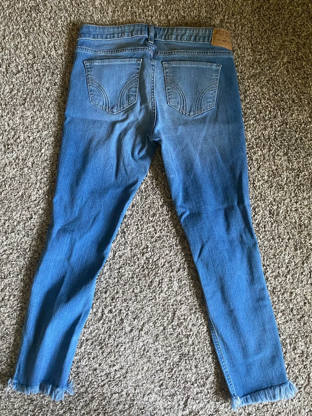 Light Blue Distressed Women's Hollister Jeans Size W28 - Picture 5 of 5